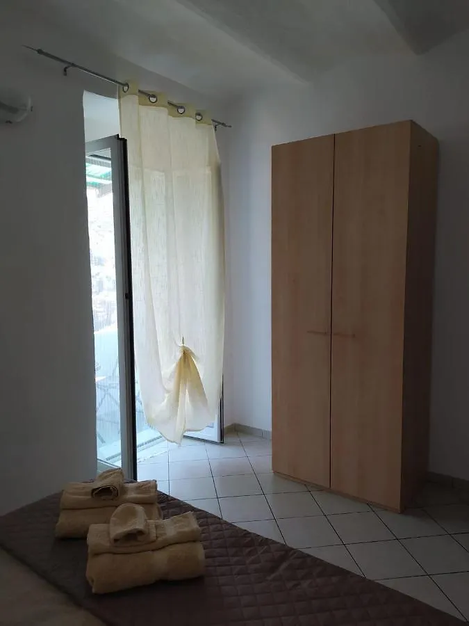 Ca' Isabella Apartment Vallebona 0*,  Italy
